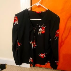 Black and floral print zip up blouse